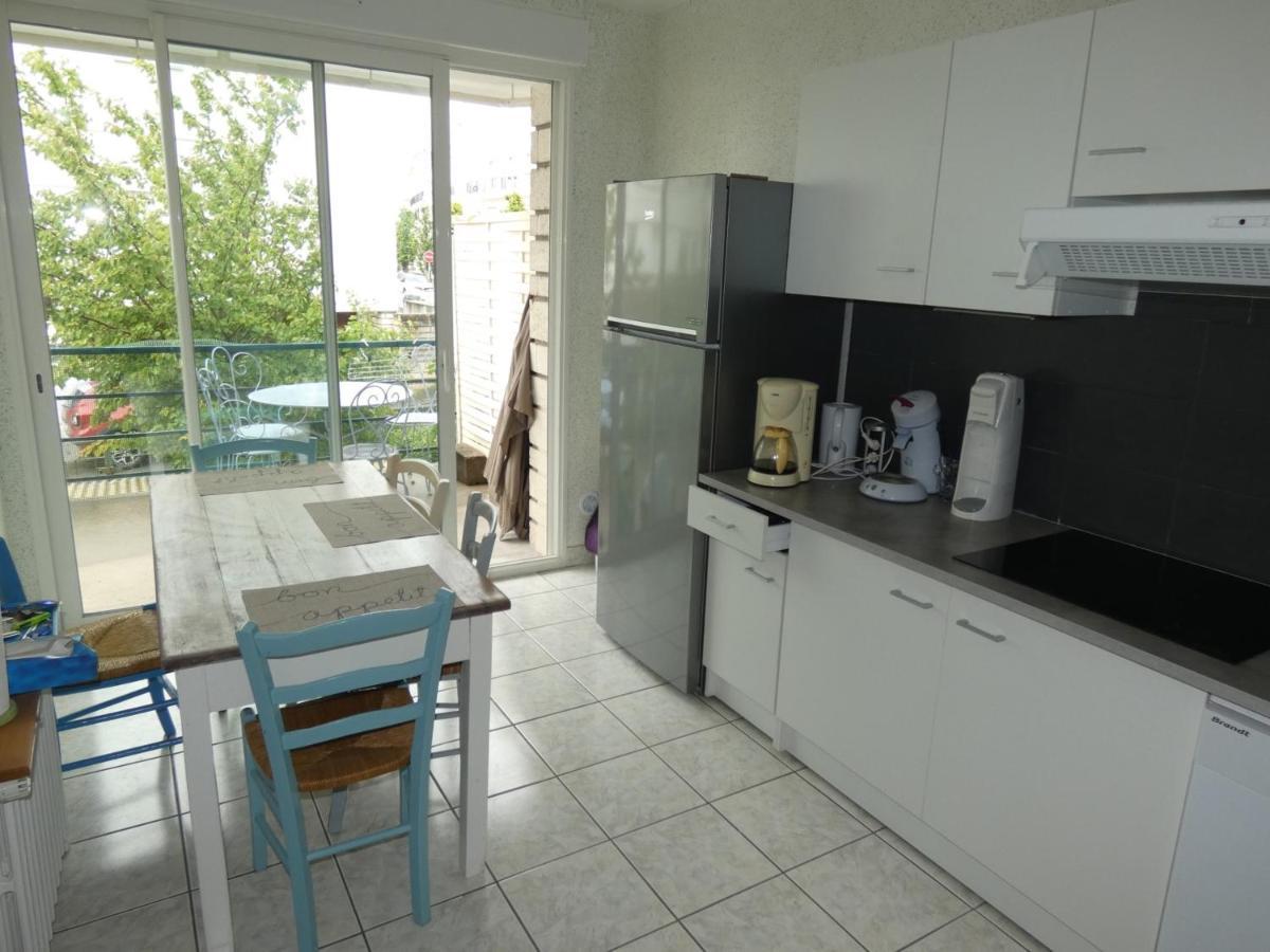 Appartement T3 Avec Terrasses Et Parking Prive En Centre-Ville De Royan, A 200M De La Plage - Fr-1-71-90 Exterior foto